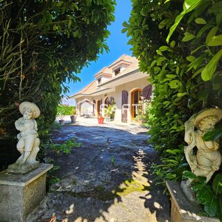  Maison à vendre 10 pièces 274 m²
