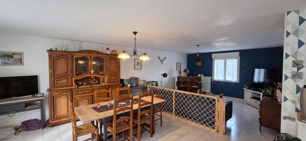 Vente Maison maison très bon état plain pied 3 chambres terrain Chenevelles