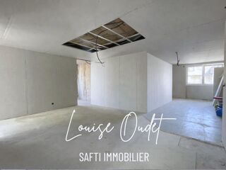  Appartement à vendre 5 pièces 142 m²
