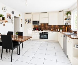 Vente Maison 5 chambres, parcelle + 1000 m2, garage 2 voitures La queue-en-brie