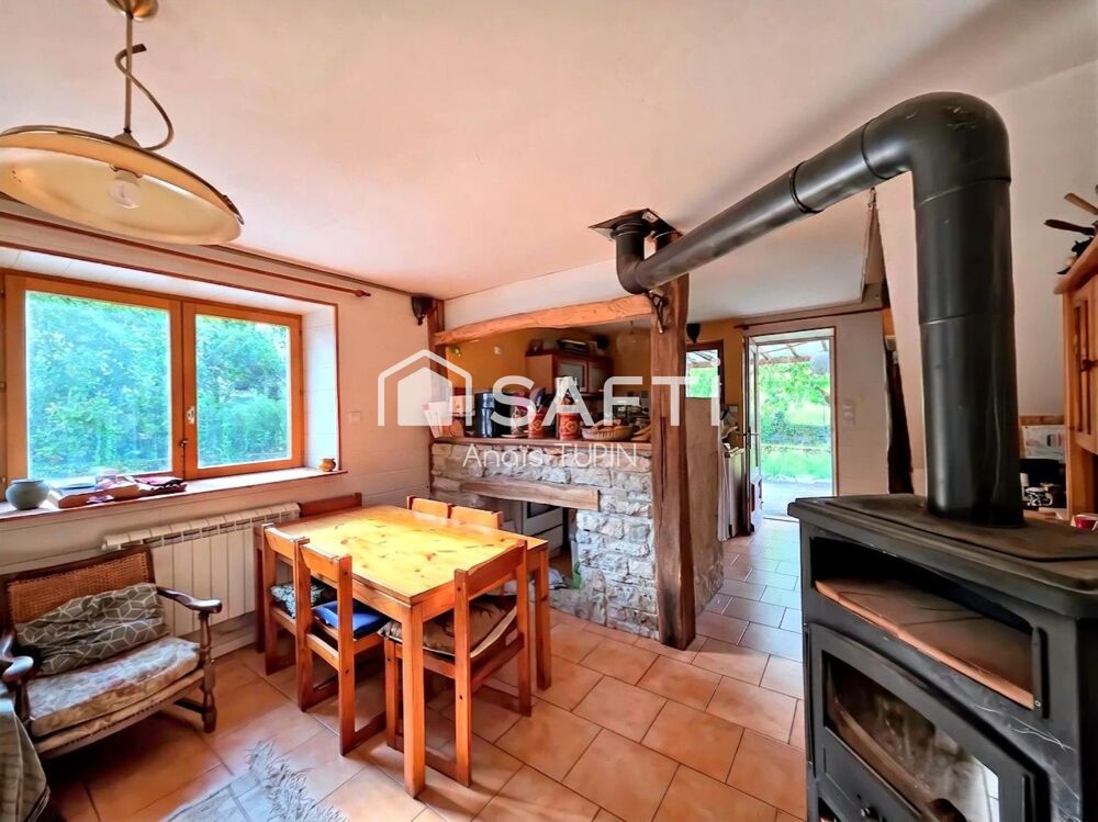 Vente Maison Maison en pierre dans rue calme avec dependance amenageable Mesmay