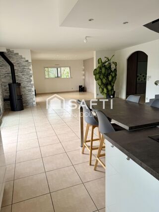  Maison � vendre 7 pi�ces 176 m�