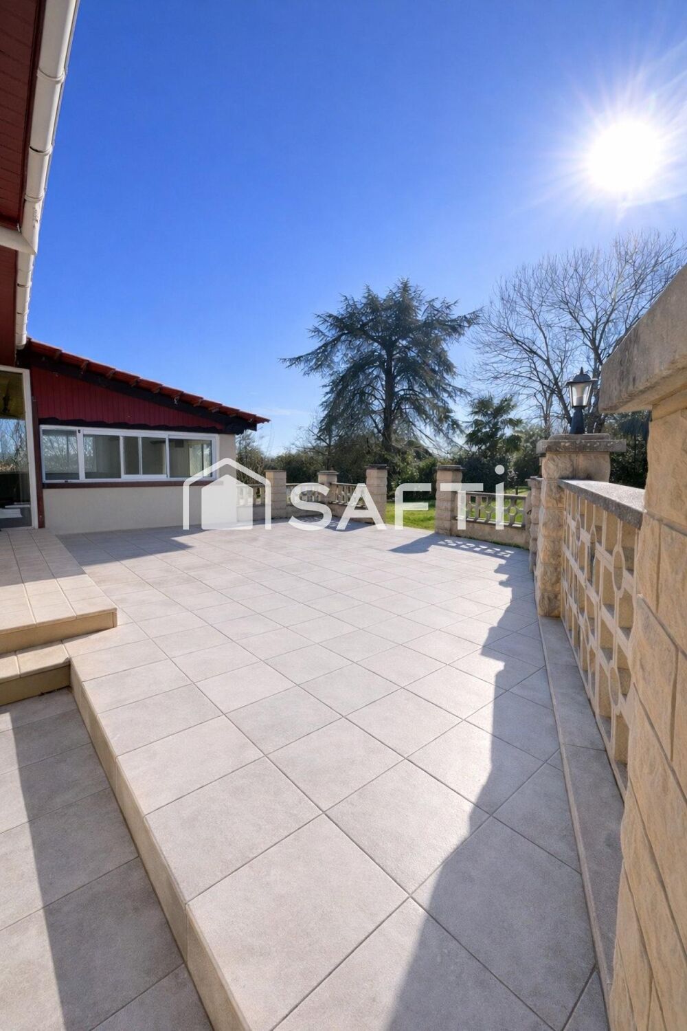 Vente Maison A Miélan villa T6 avec piscine et parc de 3500 m² Mirande