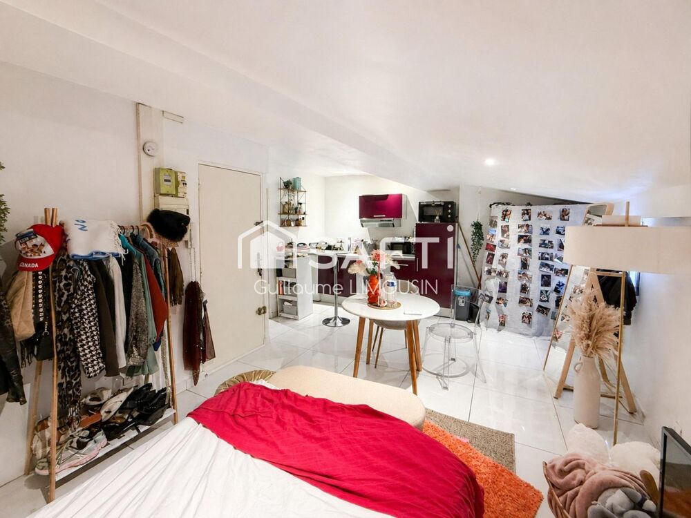 Vente Appartement Studio rénové et rentable proche du port Toulon