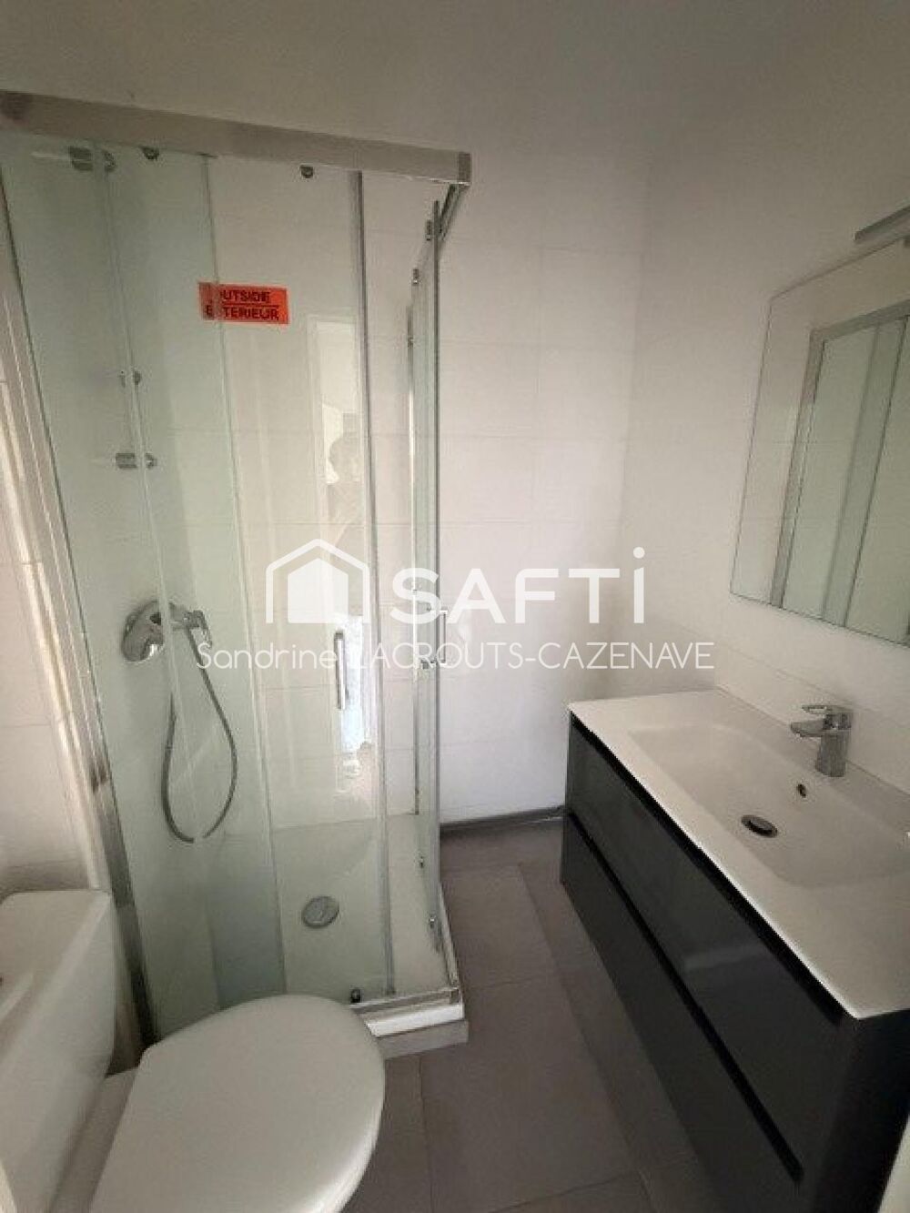 Vente Appartement Avenue Dauphine , studio avec balcon, cave et emplacement parking Orleans