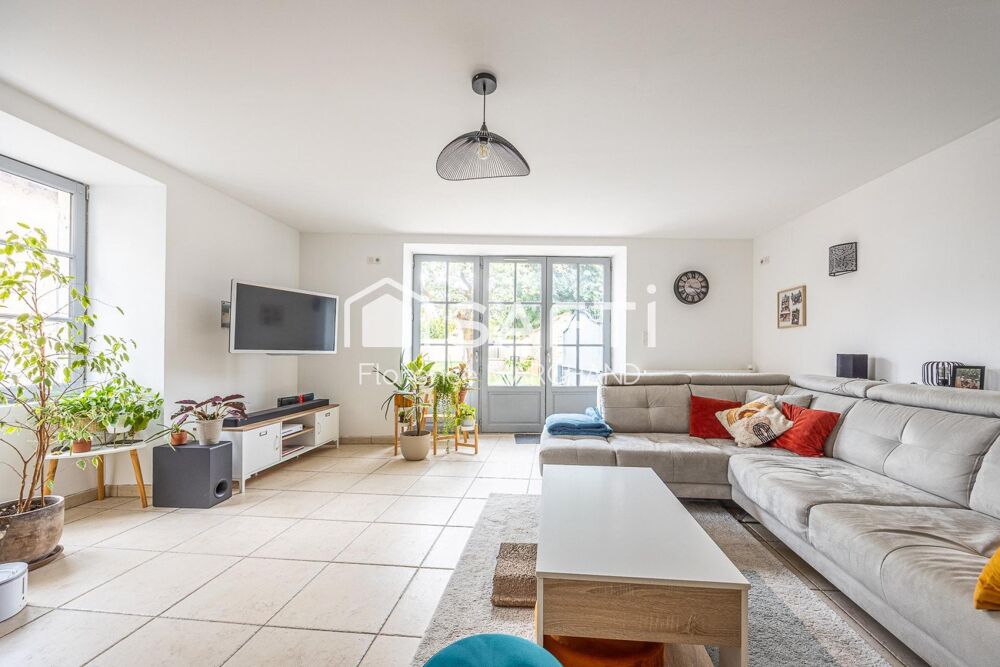 Vente Maison BELLE MAISON FAMILIALE 6 CHAMBRES DÉPENDANCE ET JARDIN Frontenay-rohan-rohan