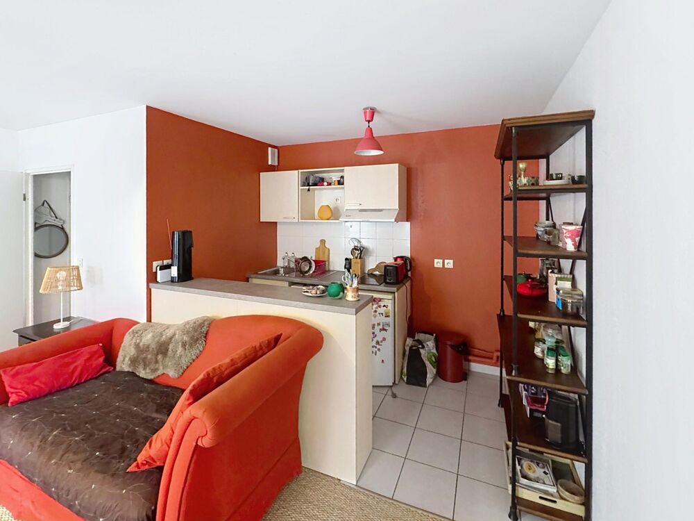 Vente Appartement ? ROUBAIX CENTRE-VILLE | 2 pièces 44 m² | PARKING COUVERT ? À 2 pas de tout ! Parfait premier achat ou investissement ? Roubaix