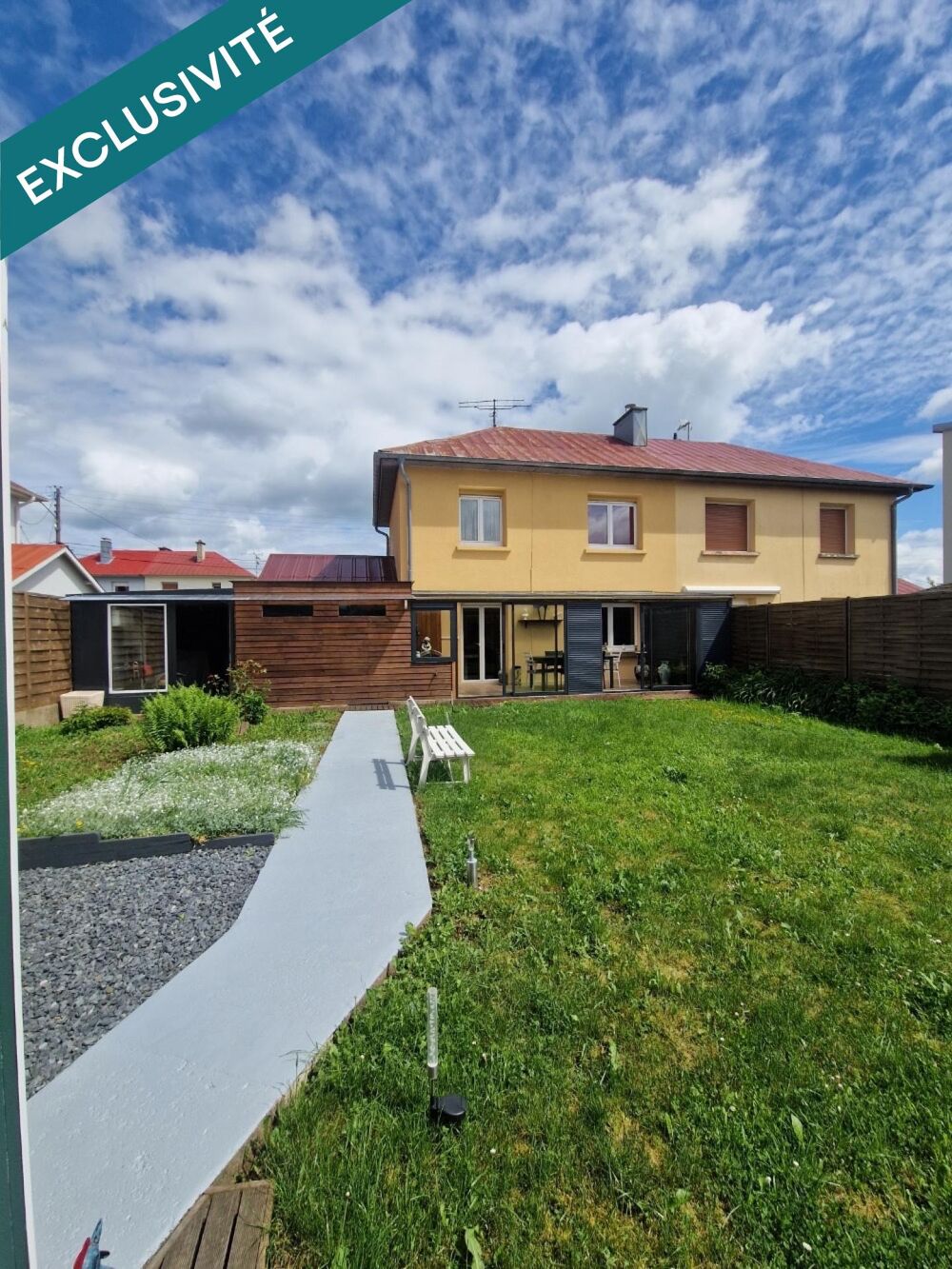 Vente Maison Maison 3 chambres avec véranda, double garage, terrasse et jardin aux portes des frontières ! Longwy
