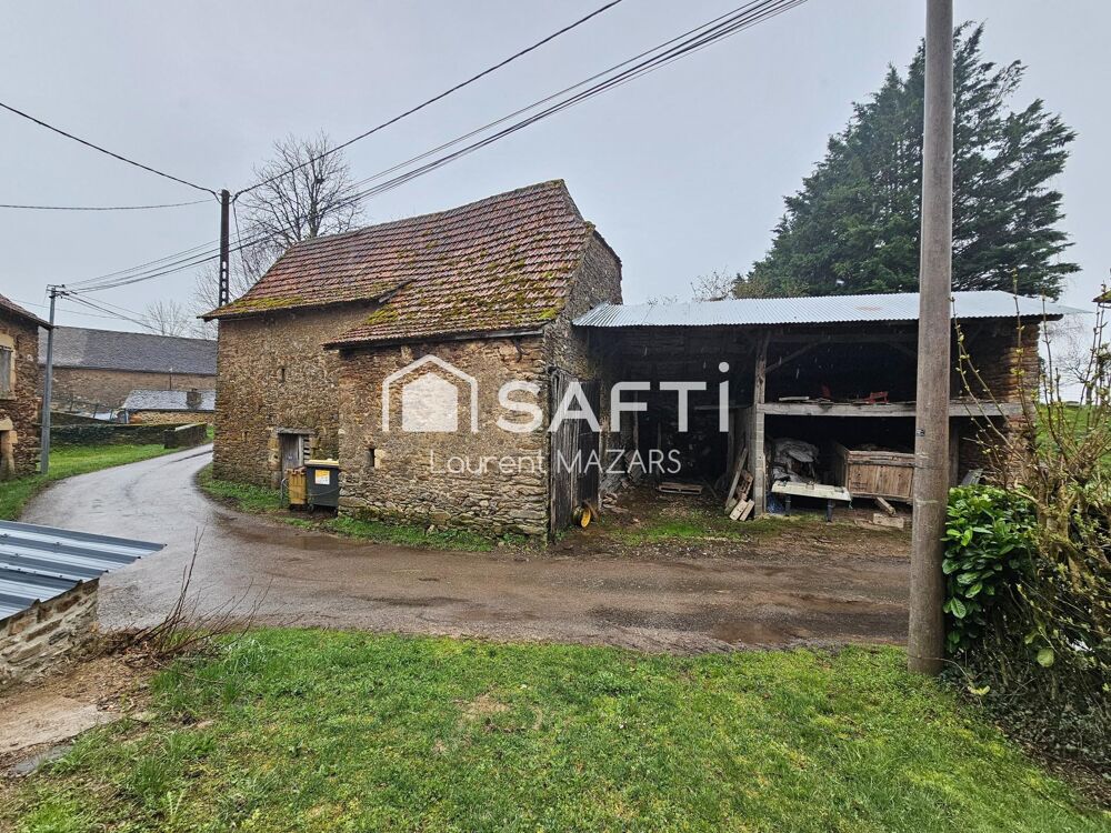 ENSEMBLE IMMOBILIER COMPOSE DE 4 BATISSES.