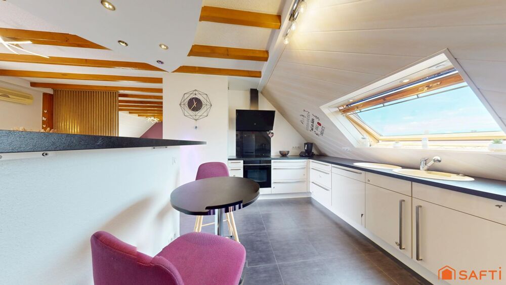 Vente Appartement Dernier étage, balcon exposé sud-est, garage et climatisation... Ce bien a tout pour séduire ! Rixheim