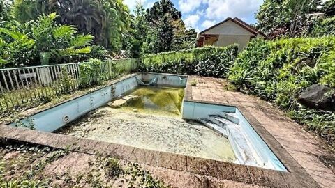   Maison � r�nover avec piscine et d�pendance Maison - 5 pi�ce(s) - 122 m�