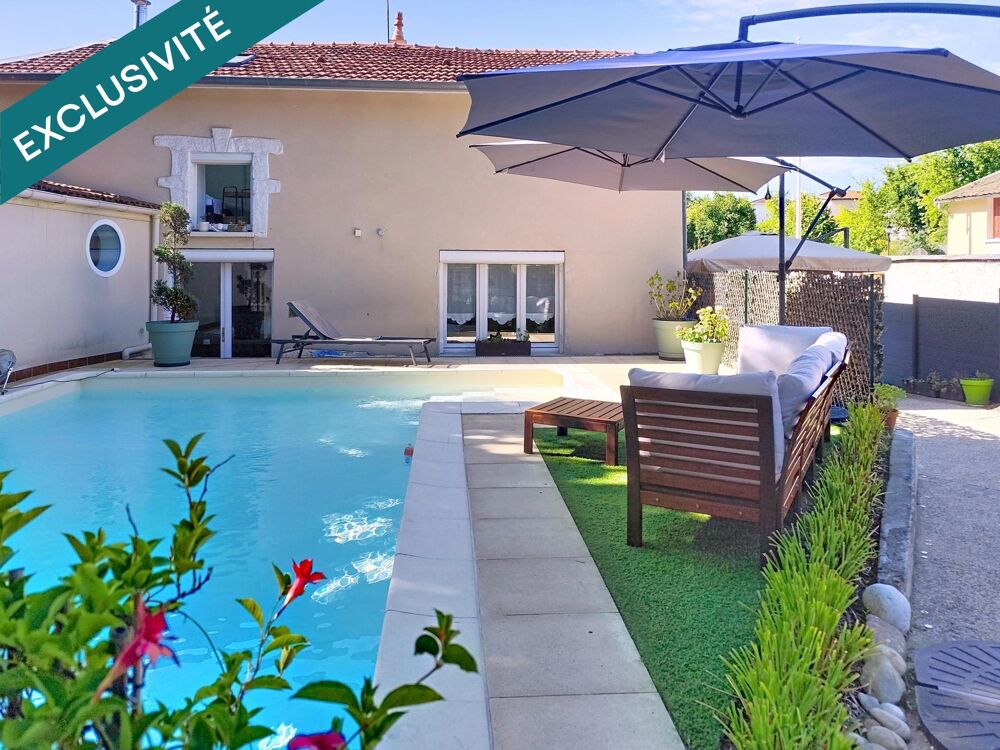 Maison de caractère avec extensions et piscine  Genas Azieu