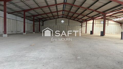 Local commercial de stockage, ou boxe pour caravane, camping car. 214037 53400 Craon