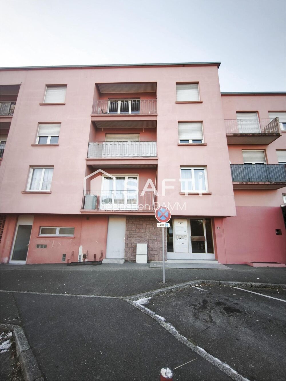 Investissement idéal à Illzach  appartement meublé rentable avec garage et balcon !
