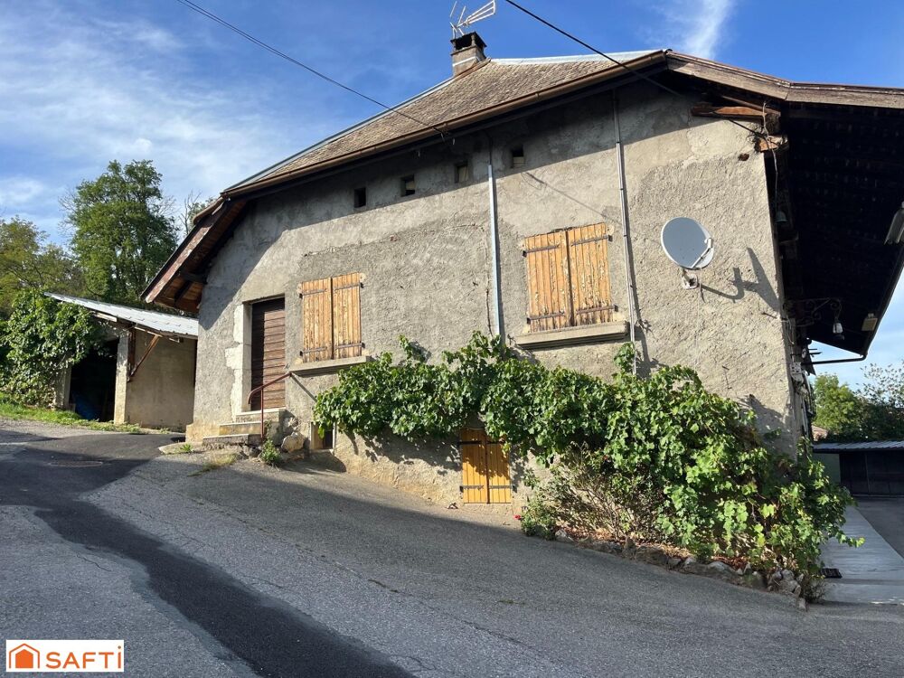 Ancienne ferme sur hauteur de Poisy avec vue montagnes !