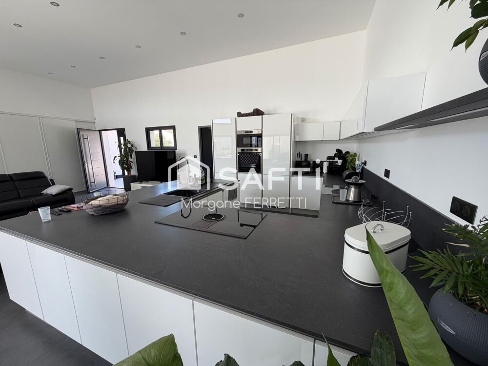 Vente Maison VILLA PLAIN-PIED 194 M² AVEC GARAGE ET PISCINE SUR TERRAIN DE 2195 M² Camplong-d'aude