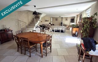  Maison  vendre 7 pices 215 m