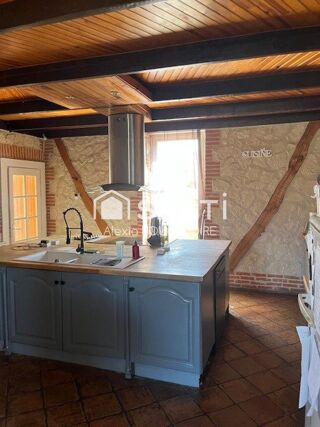  Maison  vendre 7 pices 236 m