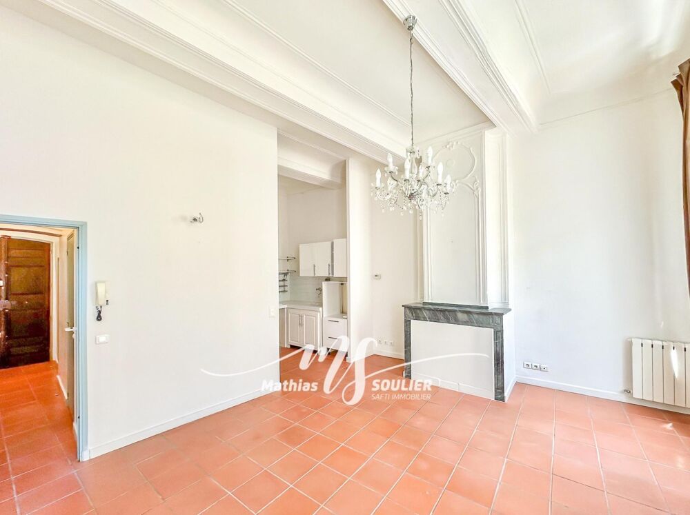 Vente Appartement Studio de 36.44 m² rue Thiers - Immeuble bourgeois Aix-en-provence