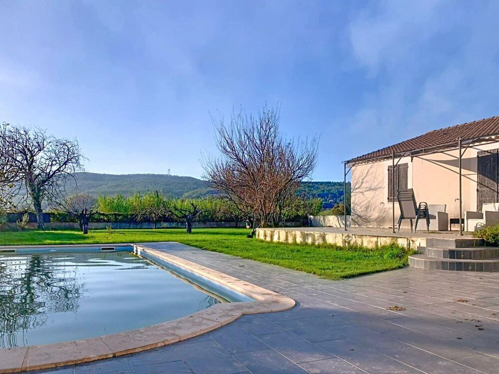 Maison avec grand terrain et piscine  Tresques