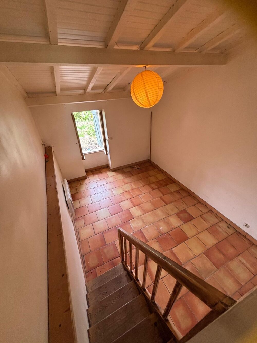 Maison au calme avec grand terrain à Cars