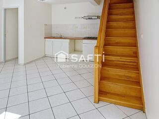  Appartement à louer 3 pièces 89 m²