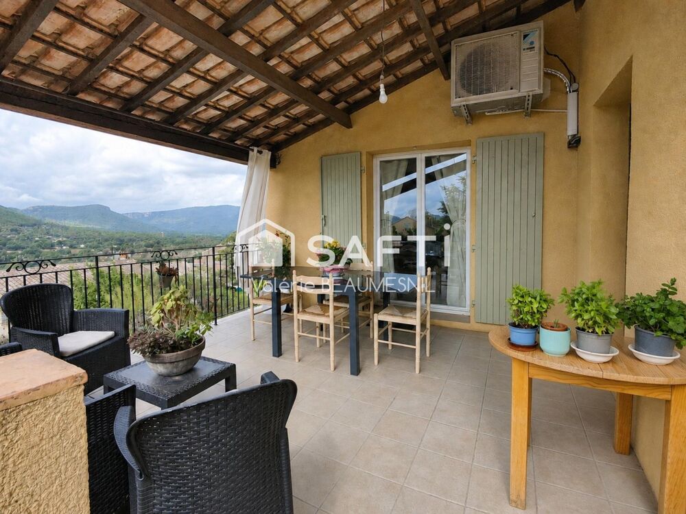 Et si votre prochain chez-vous se trouvait tout en haut du village, là où la vue devient le décor du quotidien ?