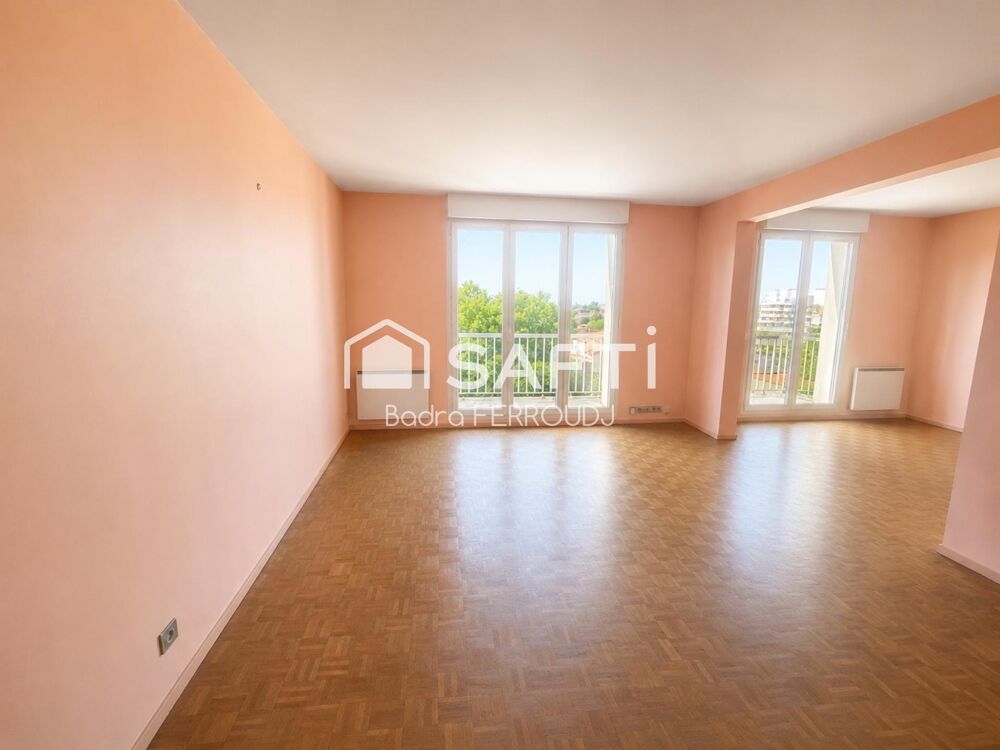 Vente Appartement Coup de cœur – Grand 5 pièces avec balcon sans vis-à-vis, box et cave, à proximité du métro Ligne 9. Montreuil