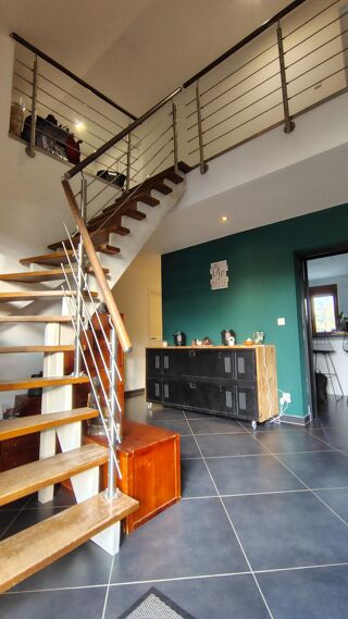  Maison  vendre 8 pices 202 m