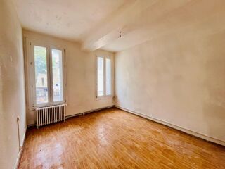  Immeuble � vendre 460 m�
