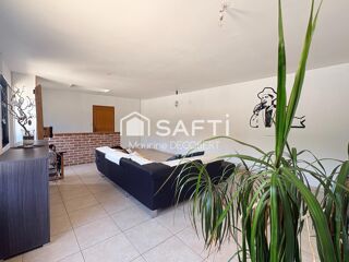  Immeuble � vendre 233 m�