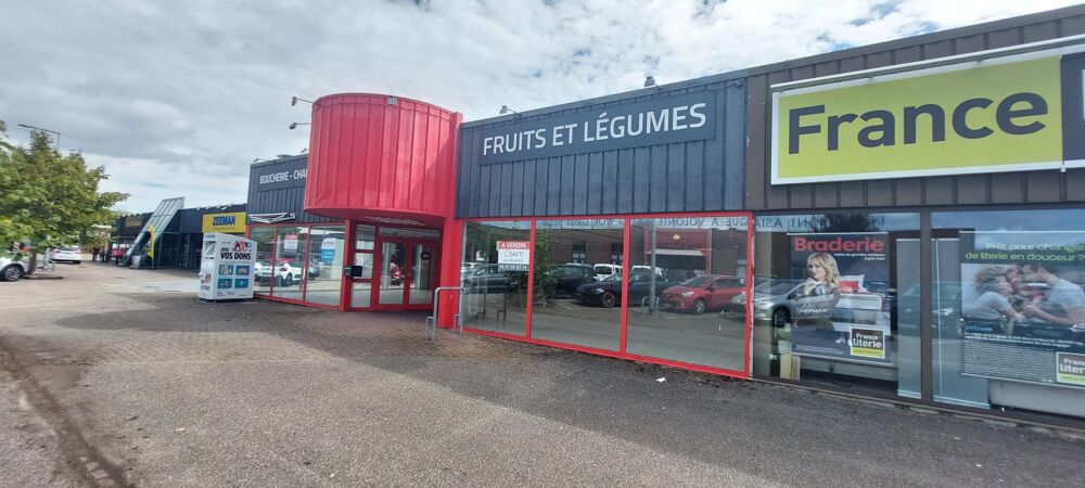   Beau local de 440 m² en zone commerciale à Mutzig 