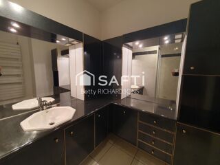  Appartement  vendre 7 pices 156 m
