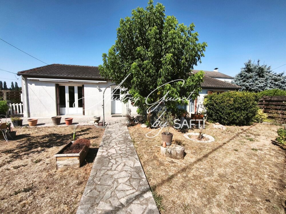 Maison de plain-pied  4 chambres  120 m²  Lencloître