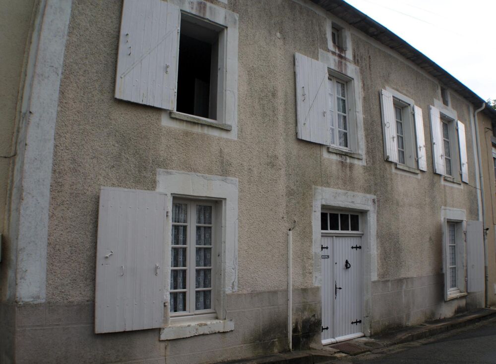 Vente Maison maison en pierre grand volume de pièces La chataigneraie