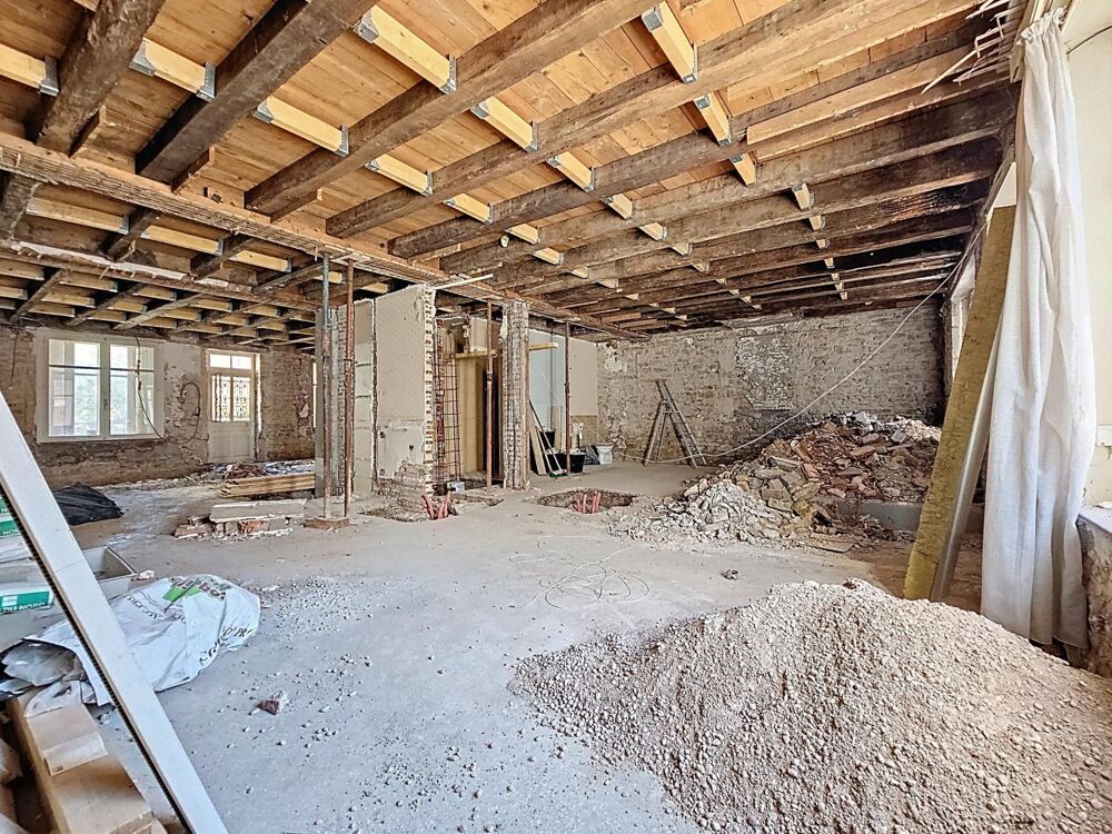 Maison de village à fort potentiel sur 1700 m2 de terrain