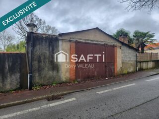  Parking / Garage à vendre 
