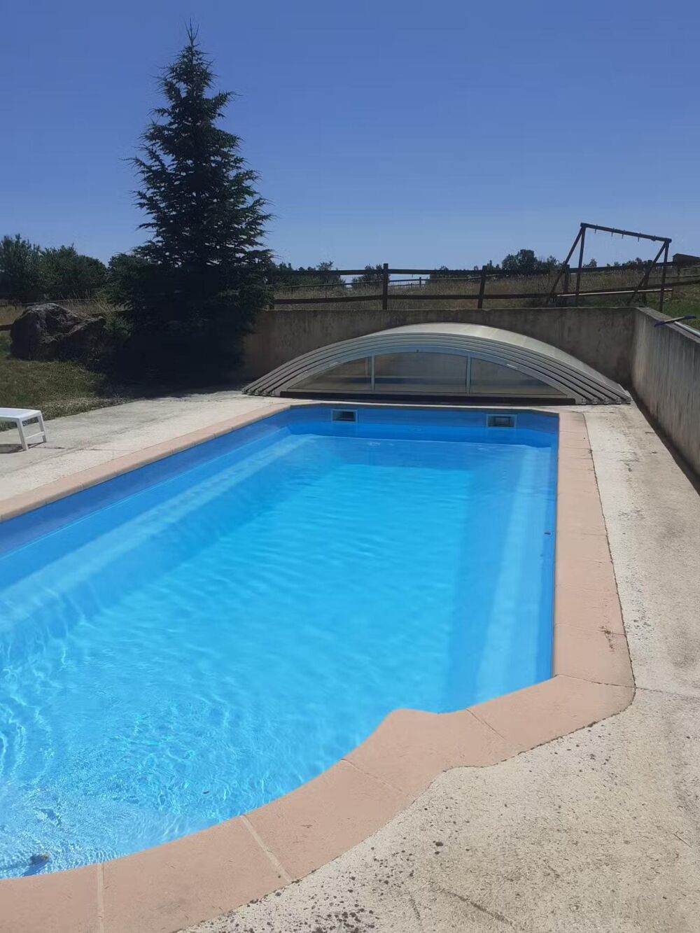 Propriété sur 11 hectares à Revest-du-Bion