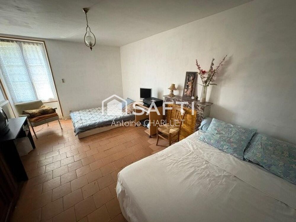 Vente Maison Maison de bourg de 75m² - deux chambres Le tranger