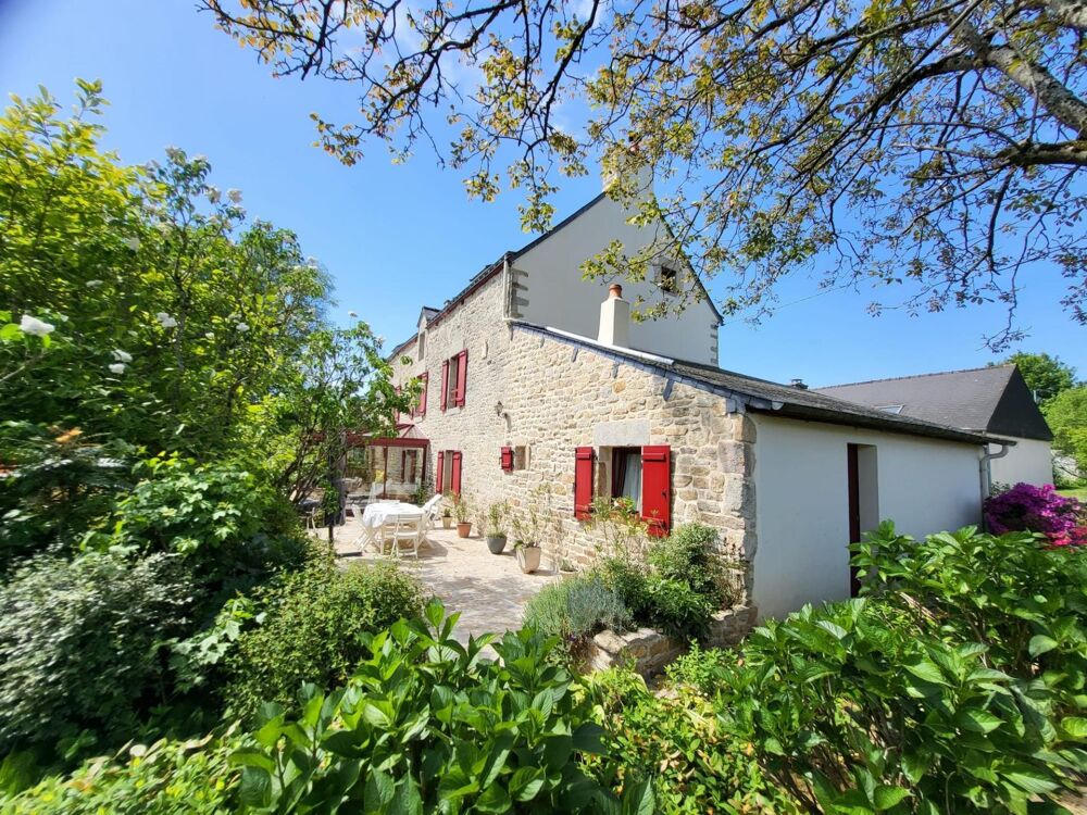 Vente Maison Spacieuse maison en pierre avec dépendance – calme et verdure Guegon