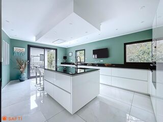  Maison � vendre 5 pi�ces 217 m�