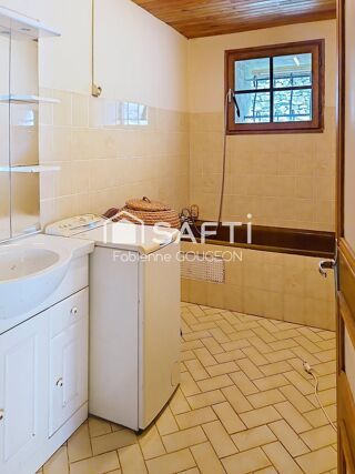 Vente Maison Maison en moelleons de 105 m² dans un hameau paisible Lessac