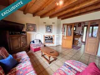 Vente Maison Maison d'habitation, 2 hangars et plus de 2 hectares de terrain Mieges