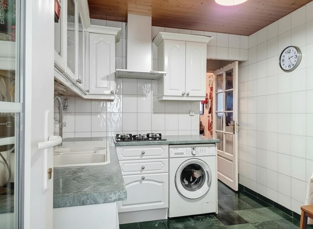 Proche RER, 4 chambres, 2 salles de bain et 3 wc