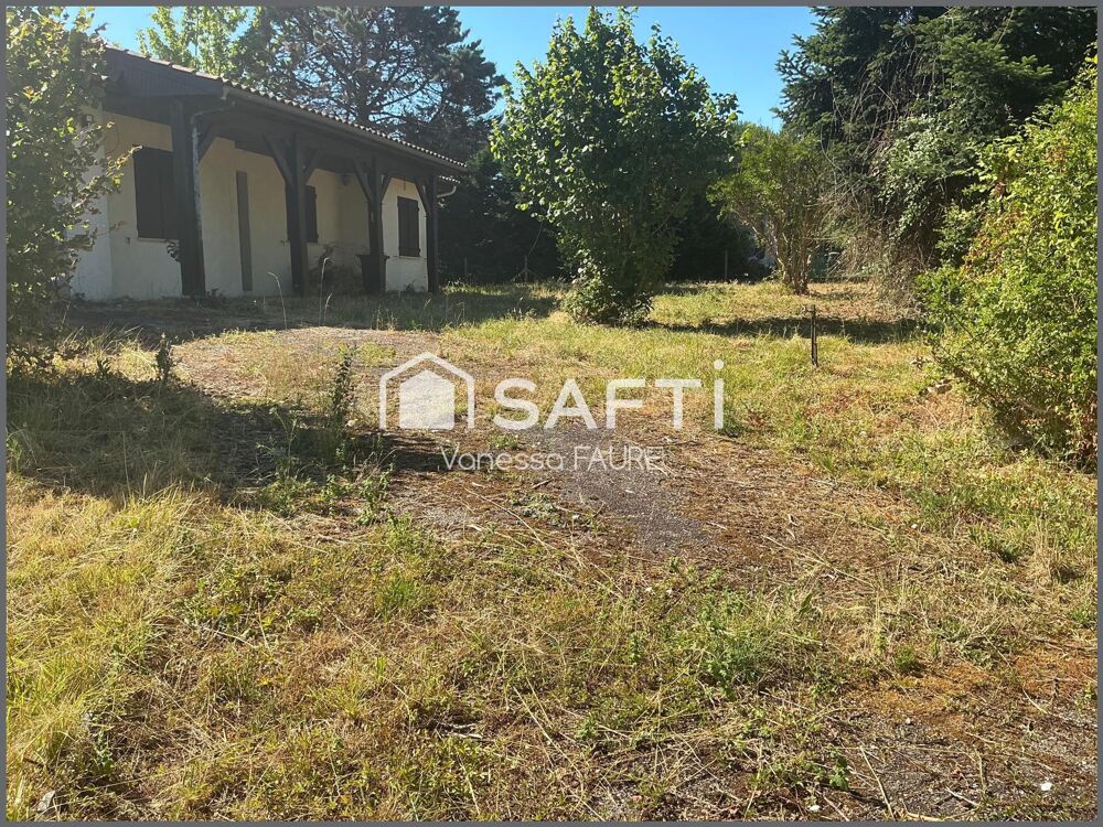 Découvrez une maison à fort potentiel sur belle parcelle de 950 m2