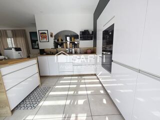  Maison � vendre 6 pi�ces 180 m�