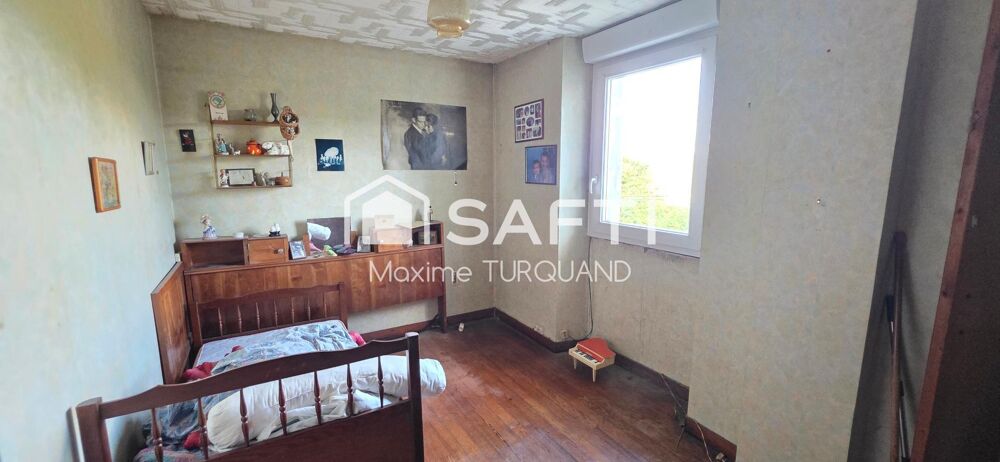 Vente Immeuble Ensemble immobilier comprenant 2 logements dont 1 loué + terrains + dépendances. Saint-mesmin