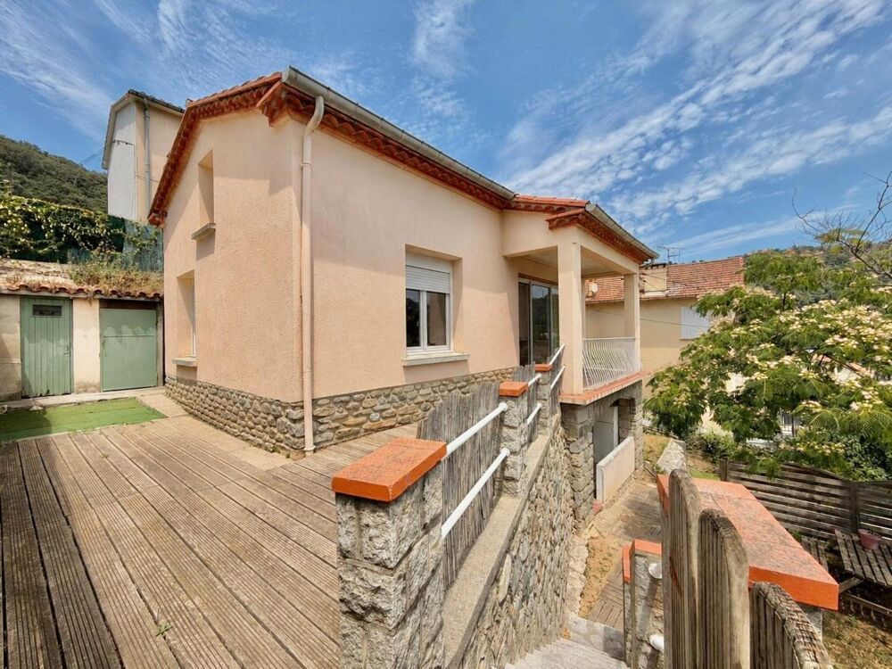 Maison 4 faces avec vue montagne et jardin