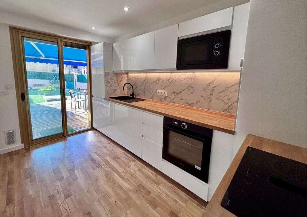 Vente Appartement Appartement d'exception en plein cœur de Saint-Raphaël – Terrasse, jardin, parking, cave Saint-raphael
