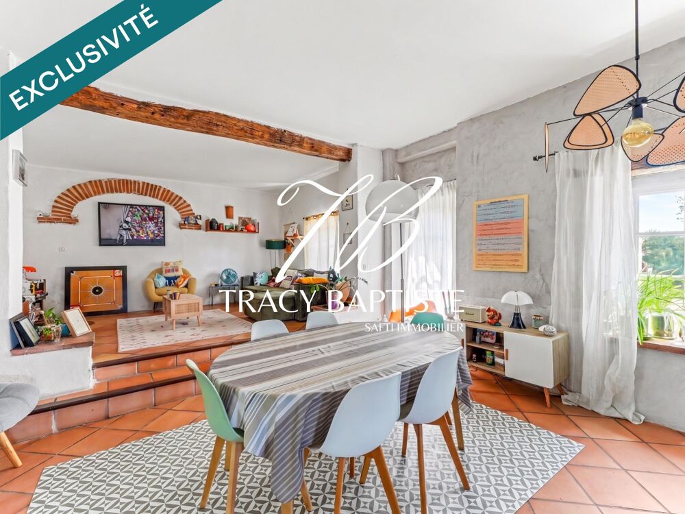 Maison de caractère avec piscine, 5 chambres et vue dégagée